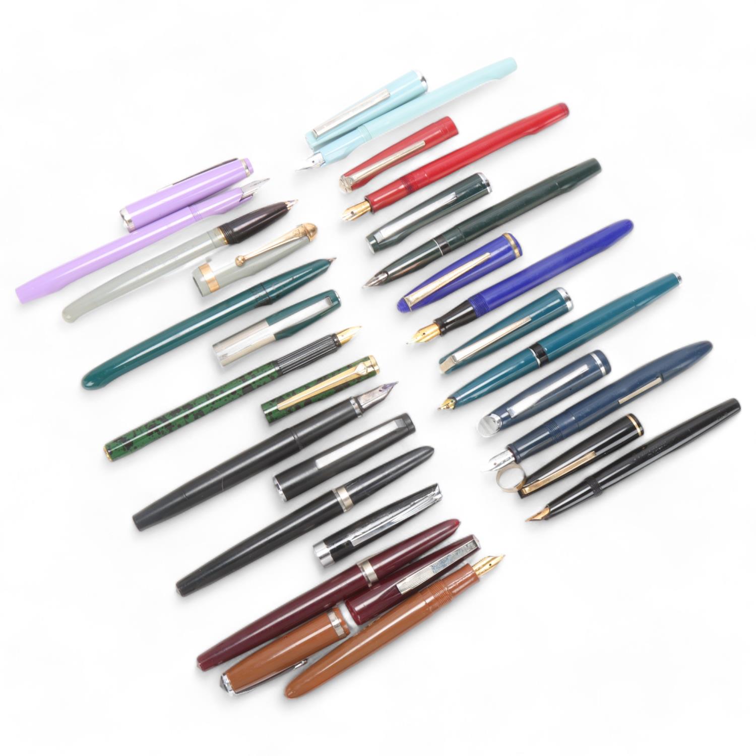 15 vintage fountain pens, makers include Kreuzer, Kingston, Truepoint, Staedtler, Hero etc All in