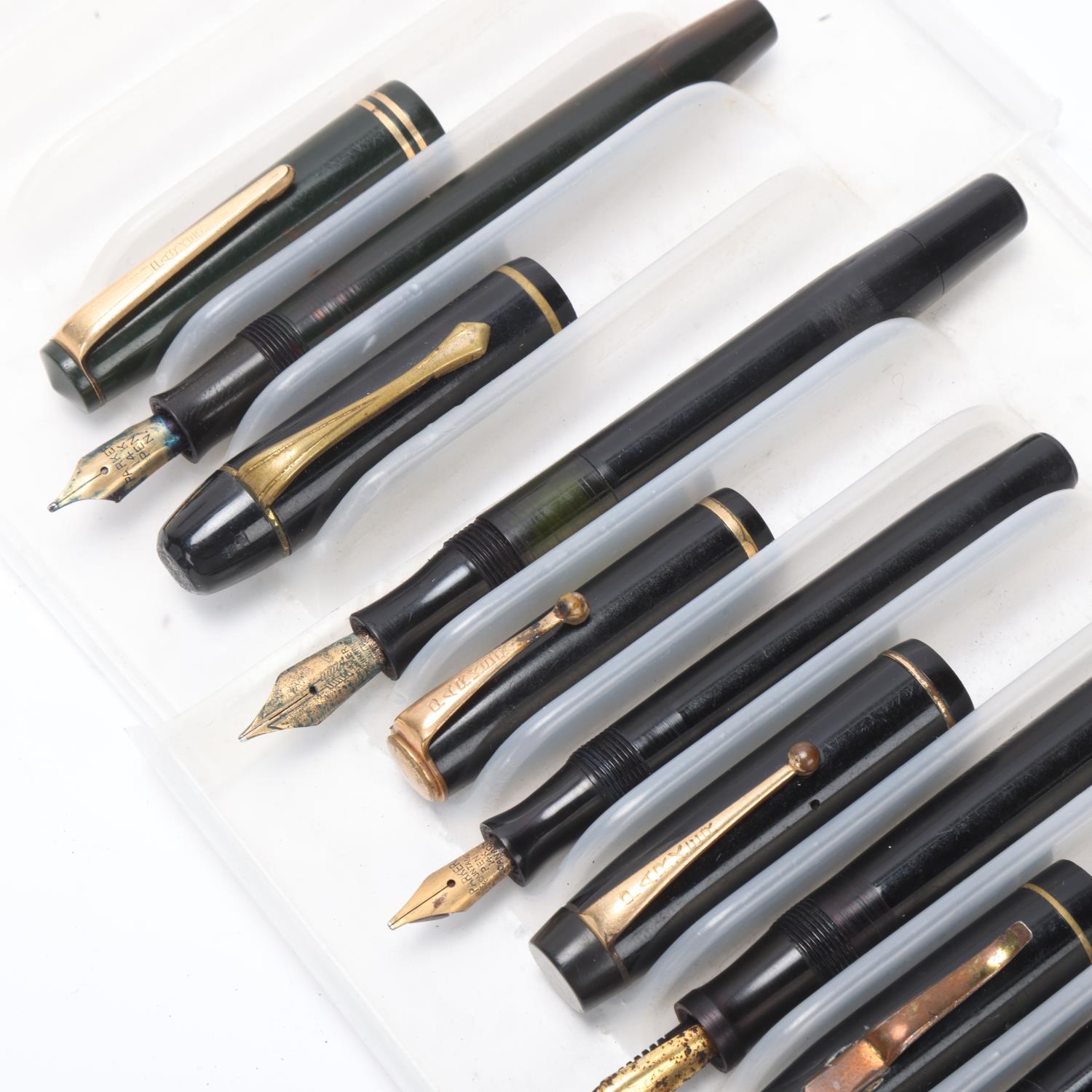 7 vintage fountain pens, most 1930s' /40s', 5 Parker pens including "Victory" and "Moderne" models - Bild 3 aus 4