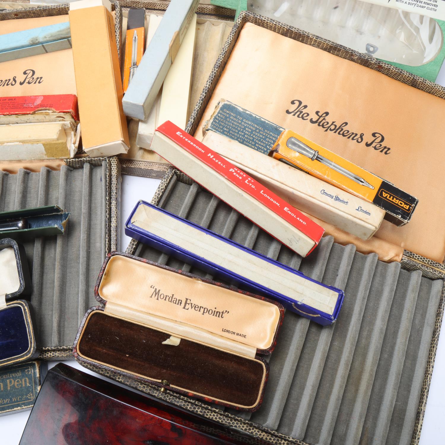 A collection of vintage pen boxes, including Swan, Conway Stewart, Parker, Waterman, Stephens etc - Bild 2 aus 4