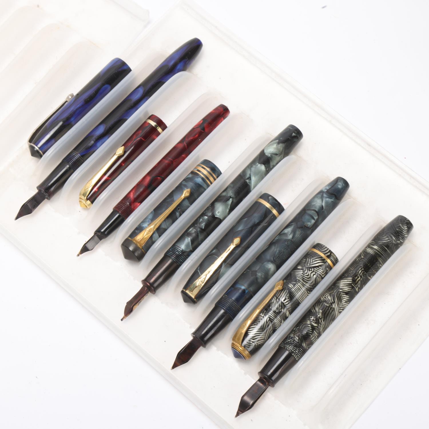 5 Vintage Conway Stewart fountain pens, all lever fill with marble resin bodies and 14ct gold - Image 4 of 4