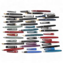 26 Platignum fountain pens, including models, Reliance, Regal, Statesman, Visi-ink, Senior etc