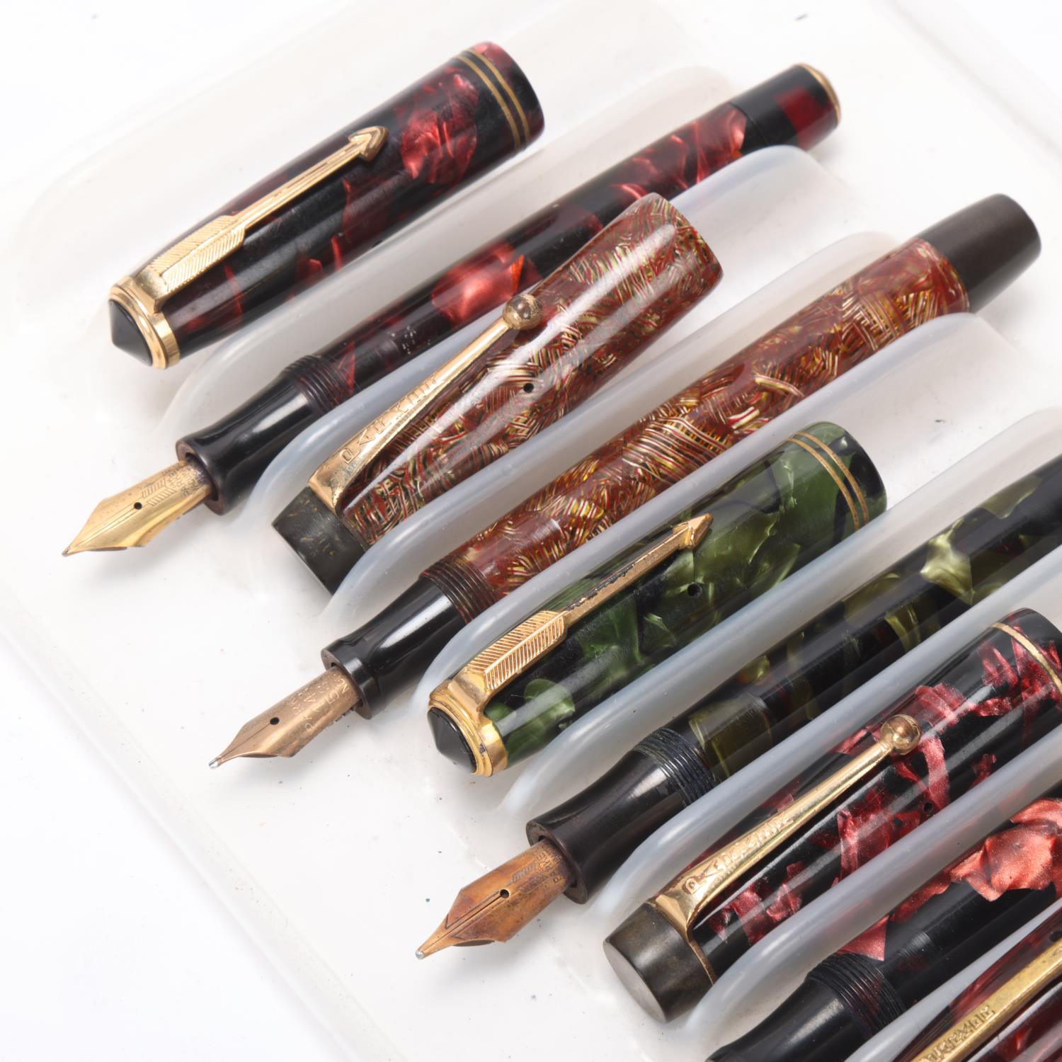 5 vintage Parker fountain pens, with marbled resin bodies lever and sprung pump "Vacumatic" fill, - Image 3 of 4