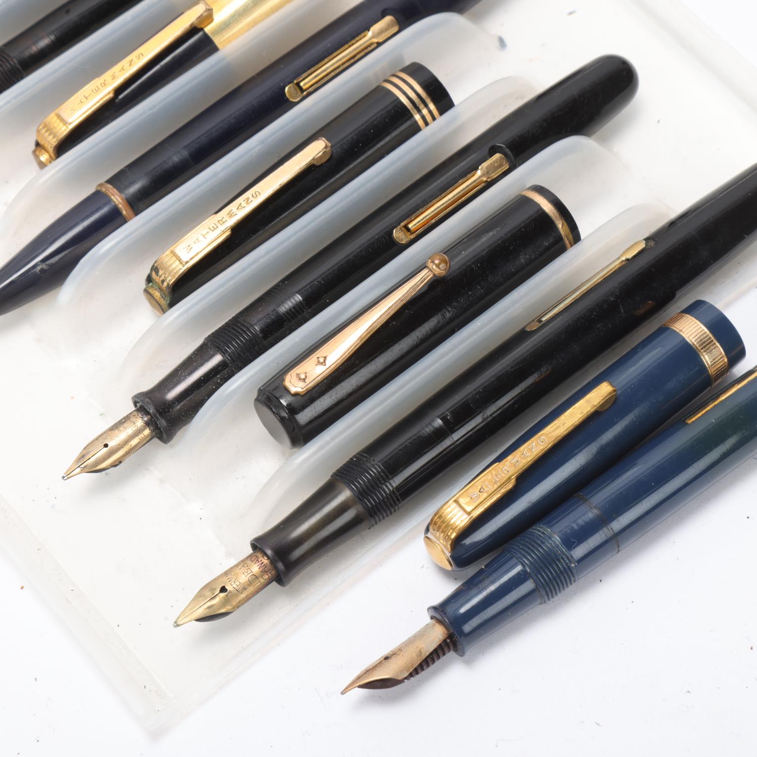 7 vintage Waterman lever fill fountain pens, models include W3, 513, 877 All in complete untested - Bild 2 aus 4