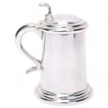 A vintage Dunhill steel tankard table lighter, Des No 861972, marked Dunhill, Made in England to