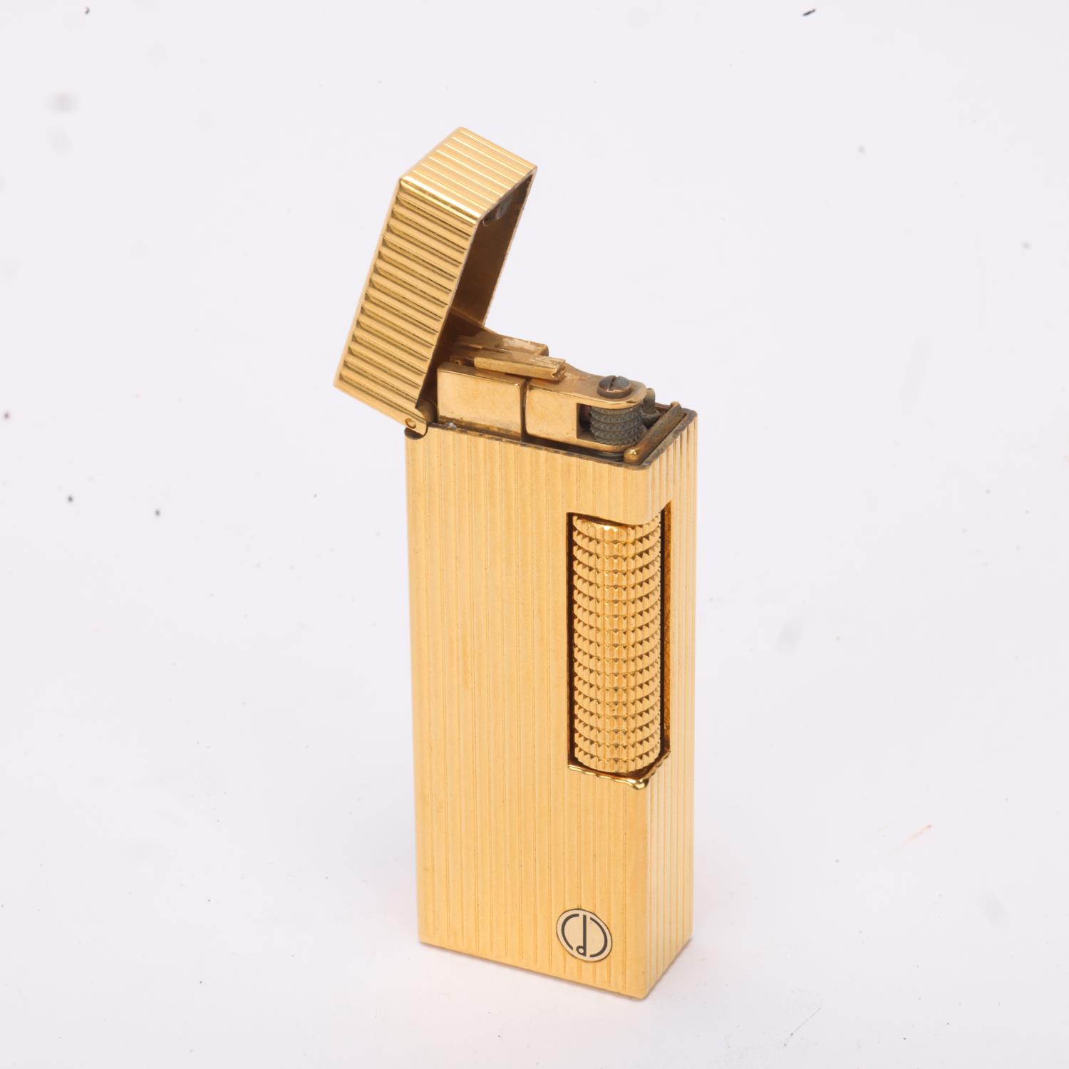 A Dunhill gold plated lighter, serial number 97966, in original box Very good condition - Image 3 of 4