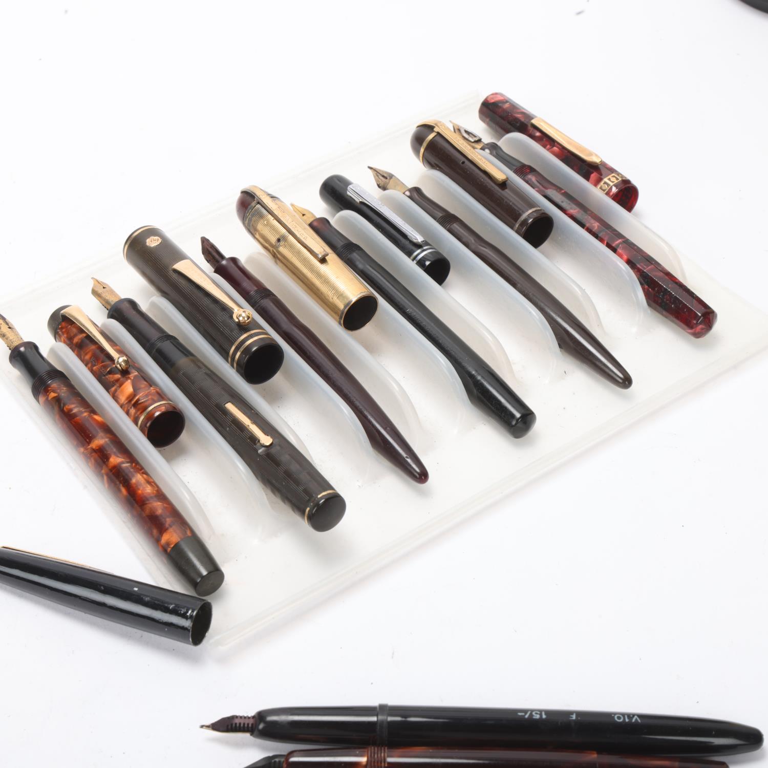 9 vintage Eversharpe / Wahl fountain pens, 1920s' - 60s' models Most in complete untested condition, - Image 4 of 4