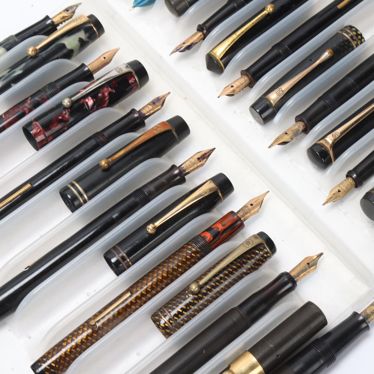 13 vintage De La Rue, Onoto fountain pens, from early 20th to mid 20th century, models, include - Bild 2 aus 4