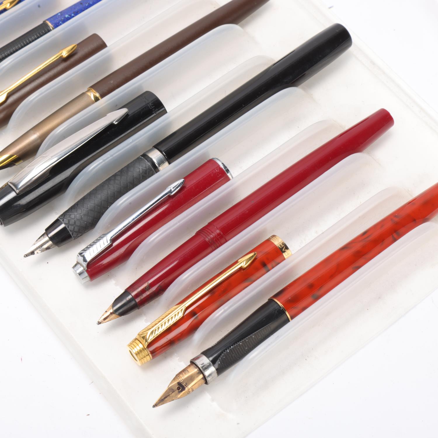 9 Parker fountain pens, 1970s' to 1990s' Good untested condition, some wear commensurate with age - Bild 2 aus 4