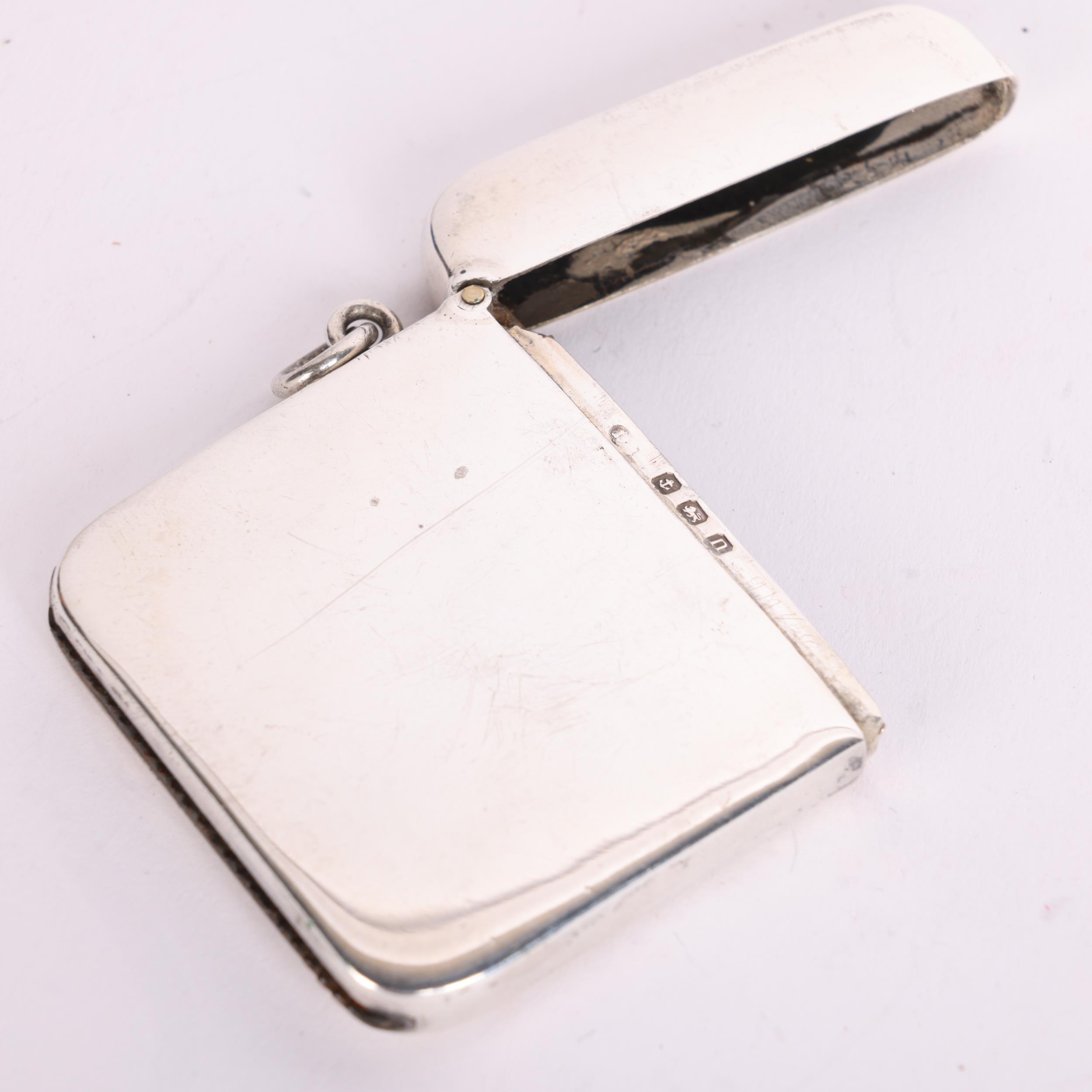 An Art Deco George V novelty silver 'Golfer' Vesta case, Deakin & Francis, Birmingham 1912, 5cm x - Image 3 of 3