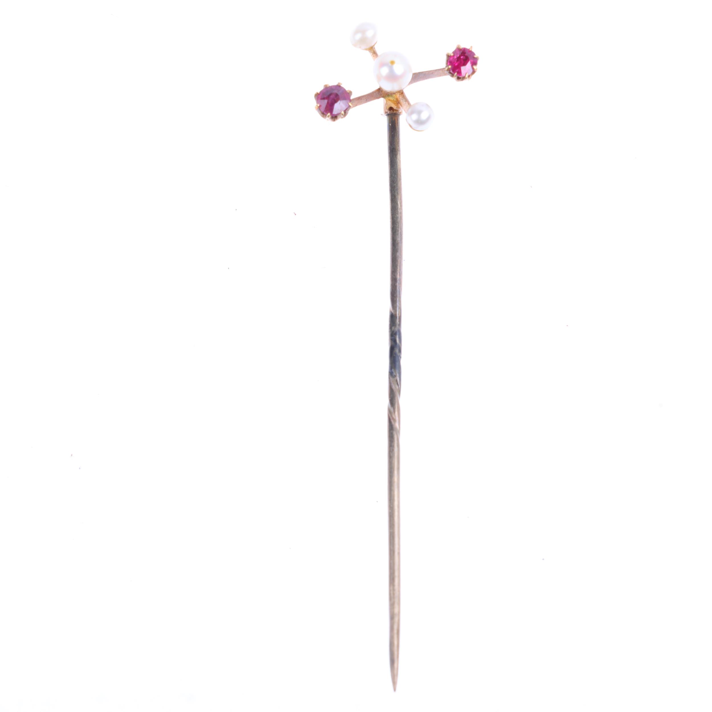 An Edwardian 15ct gold ruby and pearl stickpin, head 16.1mm, overall 63.5mm, 1.6g Condition - Image 2 of 4
