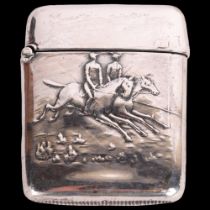 An Antique Continental unmarked silver 'Horse Racing' Vesta case, circa 1900, 5cm x 4cm Condition