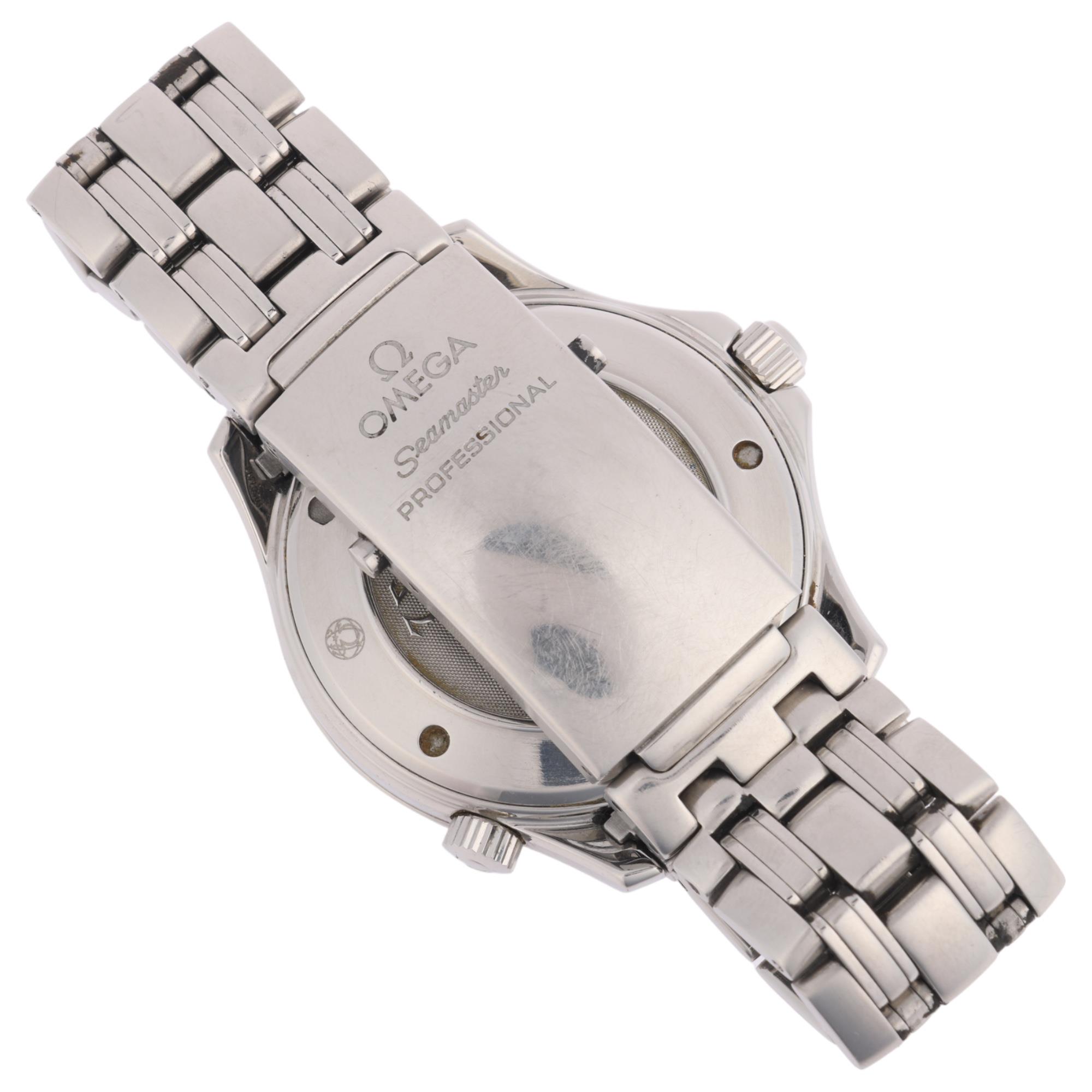 OMEGA - a stainless steel Seamaster Professional 300M quartz bracelet watch, ref. 196.1507, circa - Image 3 of 5