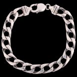 A heavy Italian sterling silver flat curb link chain bracelet, 22cm, 35g Condition Report: No damage