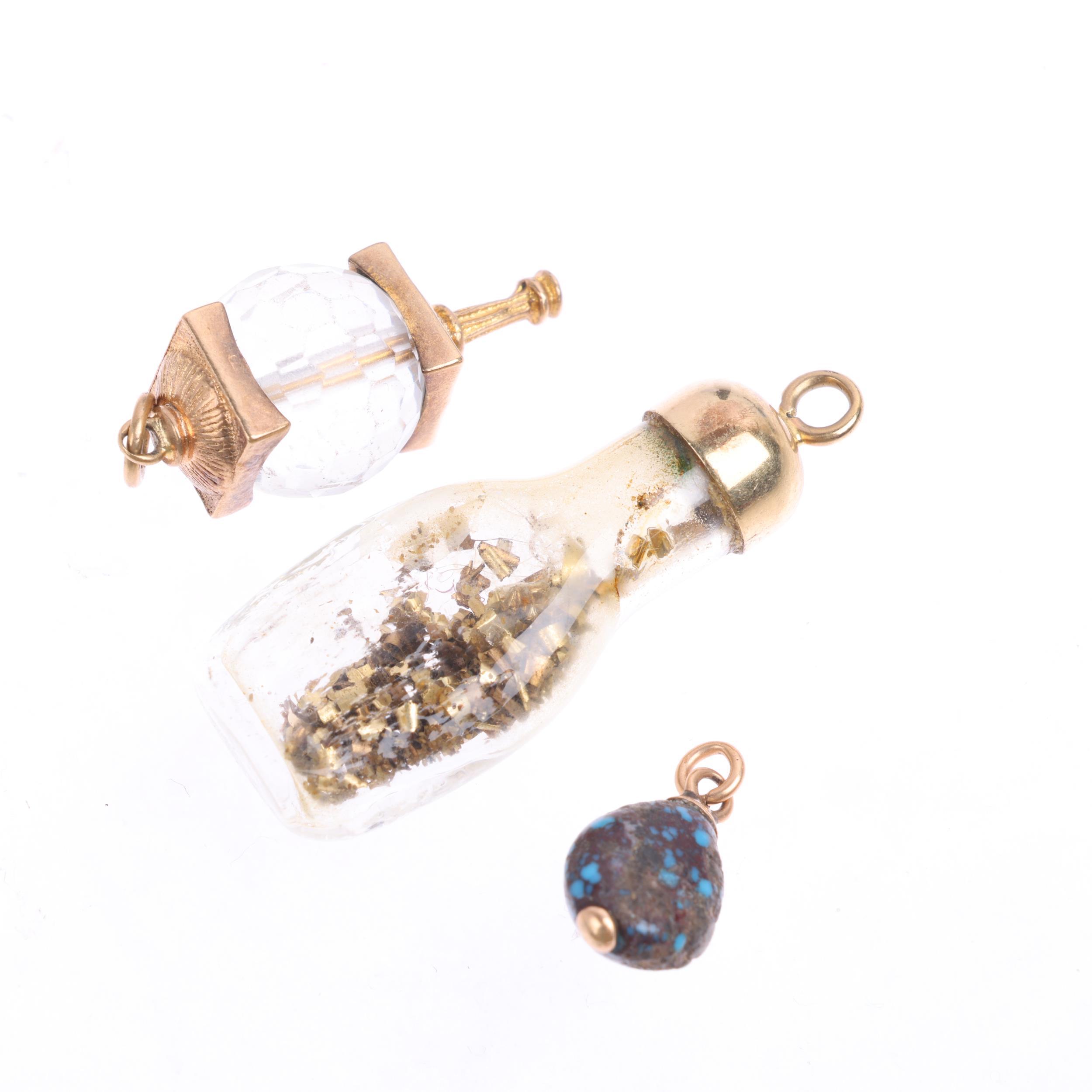 3 gold-mounted charms, including vial example, with gold shavings, 36.5mm (3) Condition Report: - Bild 2 aus 3