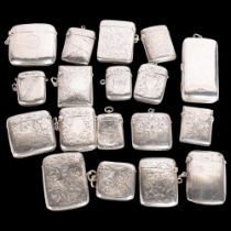 18 Antique silver Vesta cases, largest 7cm x 4cm Condition Report: Lot sold as seen unless