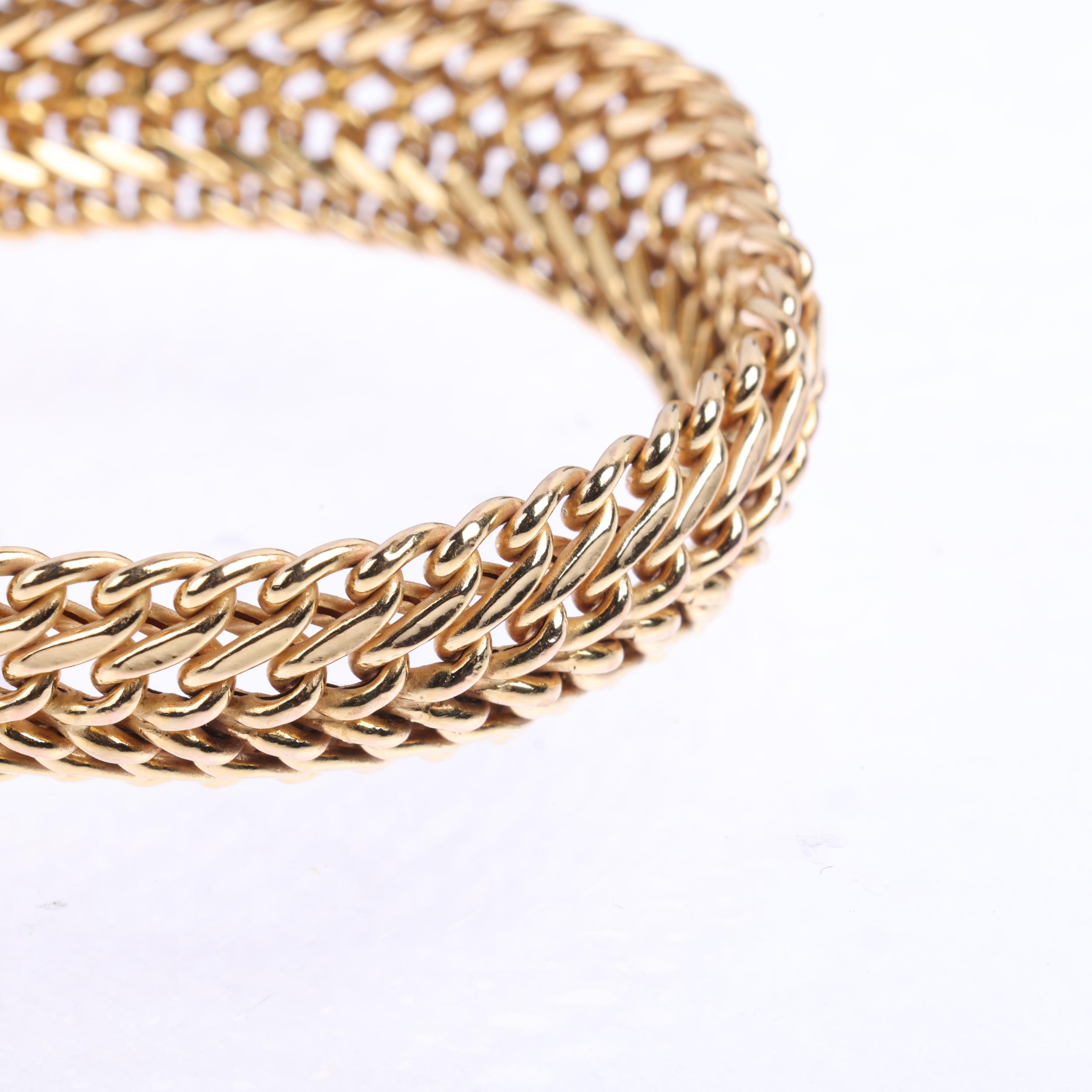 An Italian 9ct gold multiple hollow curb link chain bracelet, band width 14.9mm, 19cm, 16.9g - Image 3 of 4