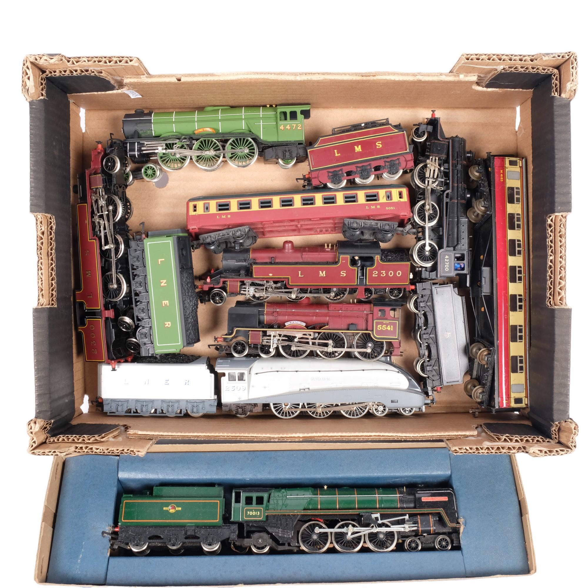 A quantity of Hornby, Hornby Dublo, and other branded locomotives, tenders, carriages, including a