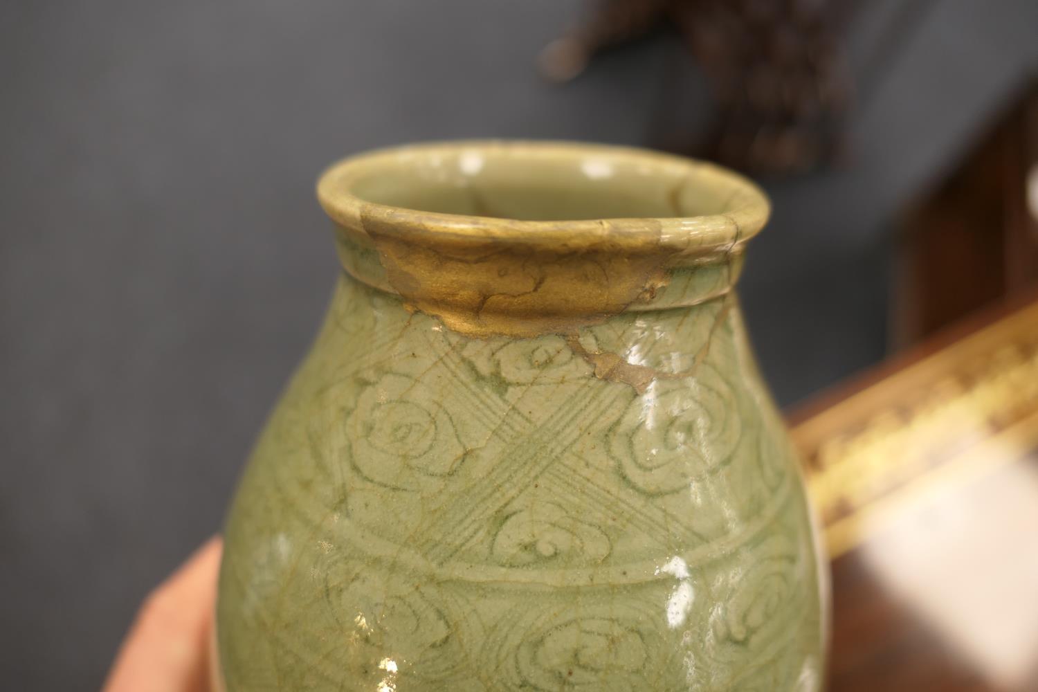 Chinese celadon vase, Ming Dynasty (1368-1644), ovoid form with carved lingzhi and trellis design - Image 7 of 8