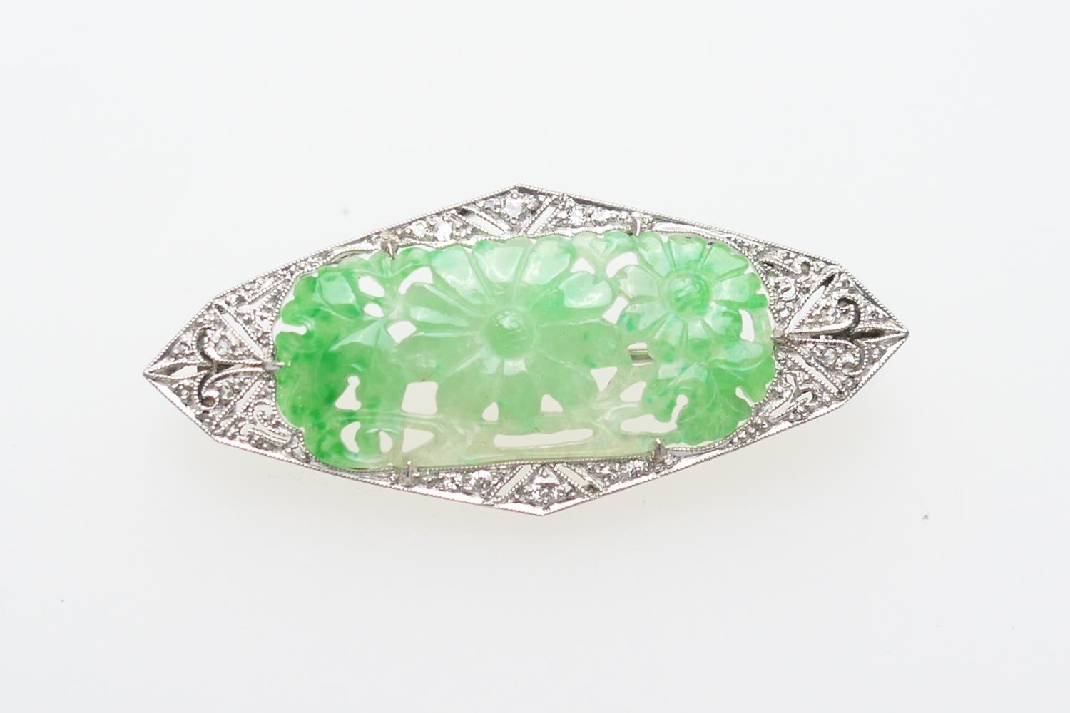 Art Deco carved jade and diamond brooch in 18ct gold and platinum, lozenge shape centred with a jade - Image 2 of 8