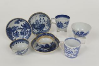 Small selection of blue and white porcelain, including Caughley birds in branches tea bowl, circa