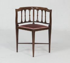 Late Victorian mahogany and inlaid corner chair, circa 1890, bow back inlaid with satinwood and