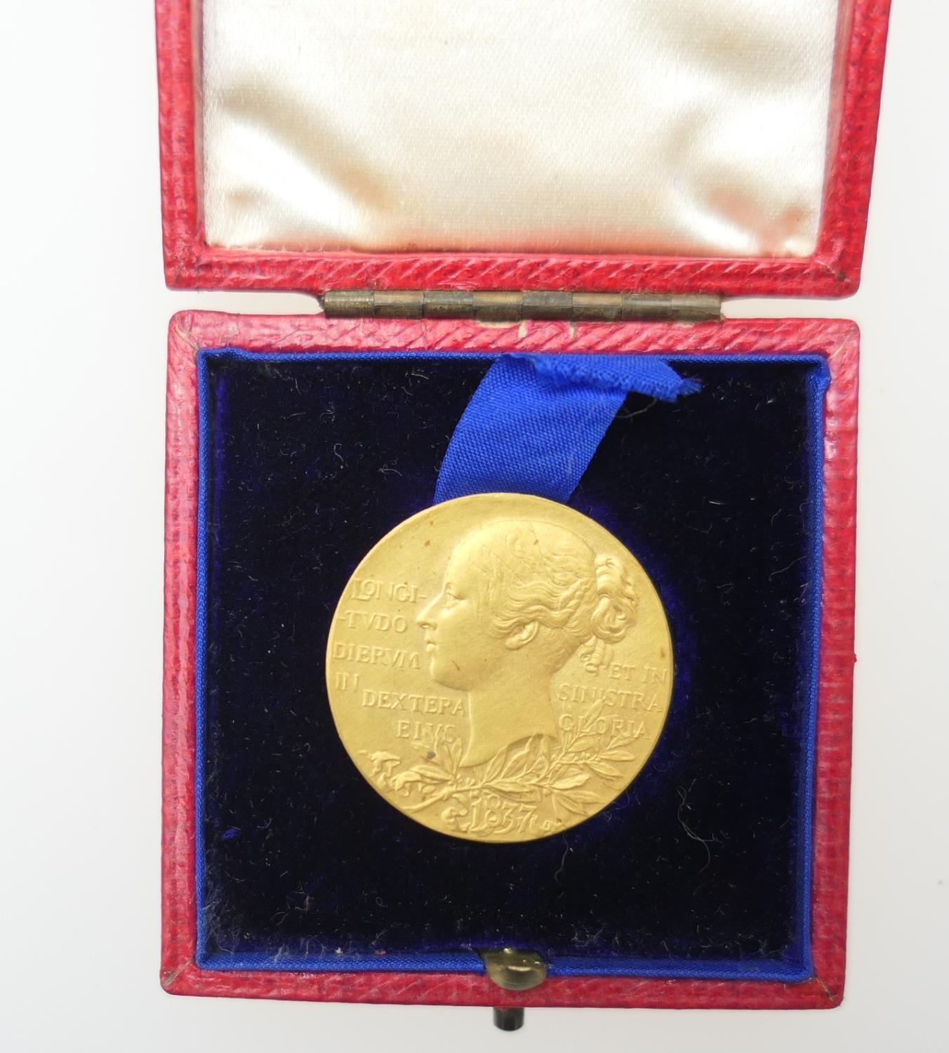 Queen Victoria gold medal 'Diamond Jubilee of Victoria', 22ct gold medallion, engraved by G W De