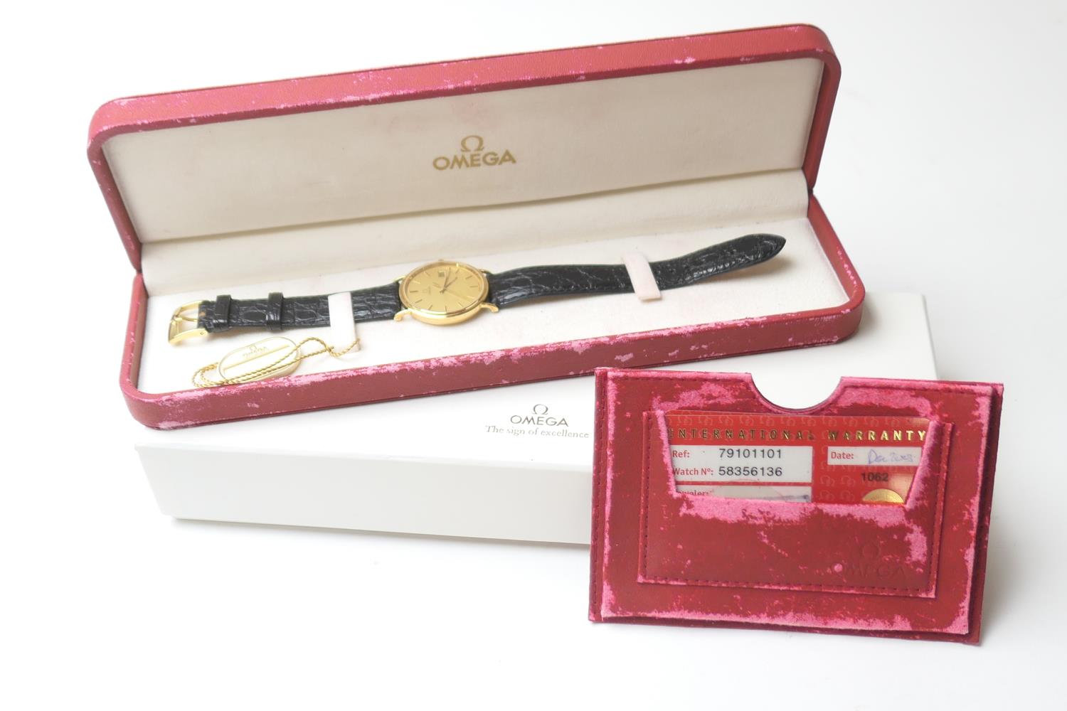 Omega 18ct gold gent's quartz wristwatch, circa 2003, 32mm diameter gold coloured dial with date