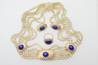 Continental parure of diamond and lapis lazuli jewellery, comprising a multi-strand collarette in