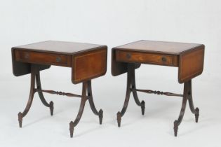 Pair of reproduction mahogany writing tables, by Stiehl Furniture, New York, in the manner of
