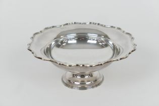 George V silver footed fruit bowl, by Barker Bros., Chester 1919, shaped circular form over a