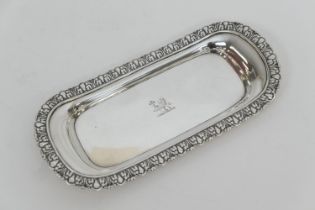 George III silver wick scissor tray, by Rebecca Emes and Edward Barnard, London 1819, 25cm, weight