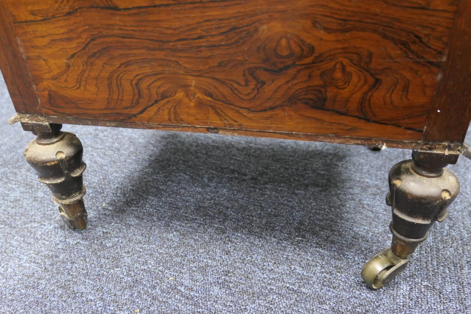 William IV rosewood washstand, square folding top on turned and tulip carved slender columns with - Image 7 of 8