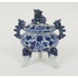 Chinese blue and white porcelain censer, 19th Century, with Dog of Fo finial, mythological beast