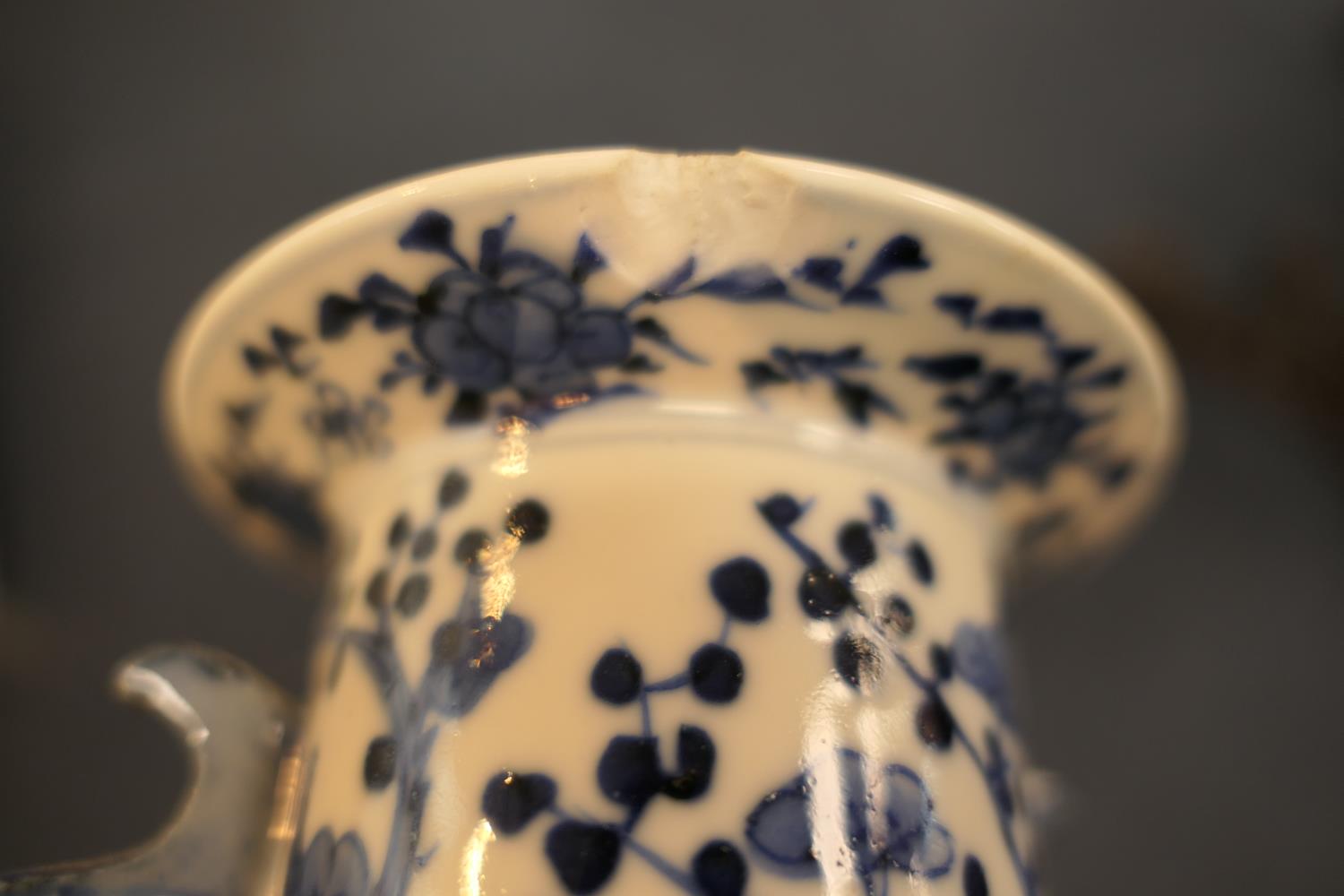 Matched pair of Chinese blue and white vases, late 19th Century, of rouleau form decorated with - Image 6 of 7