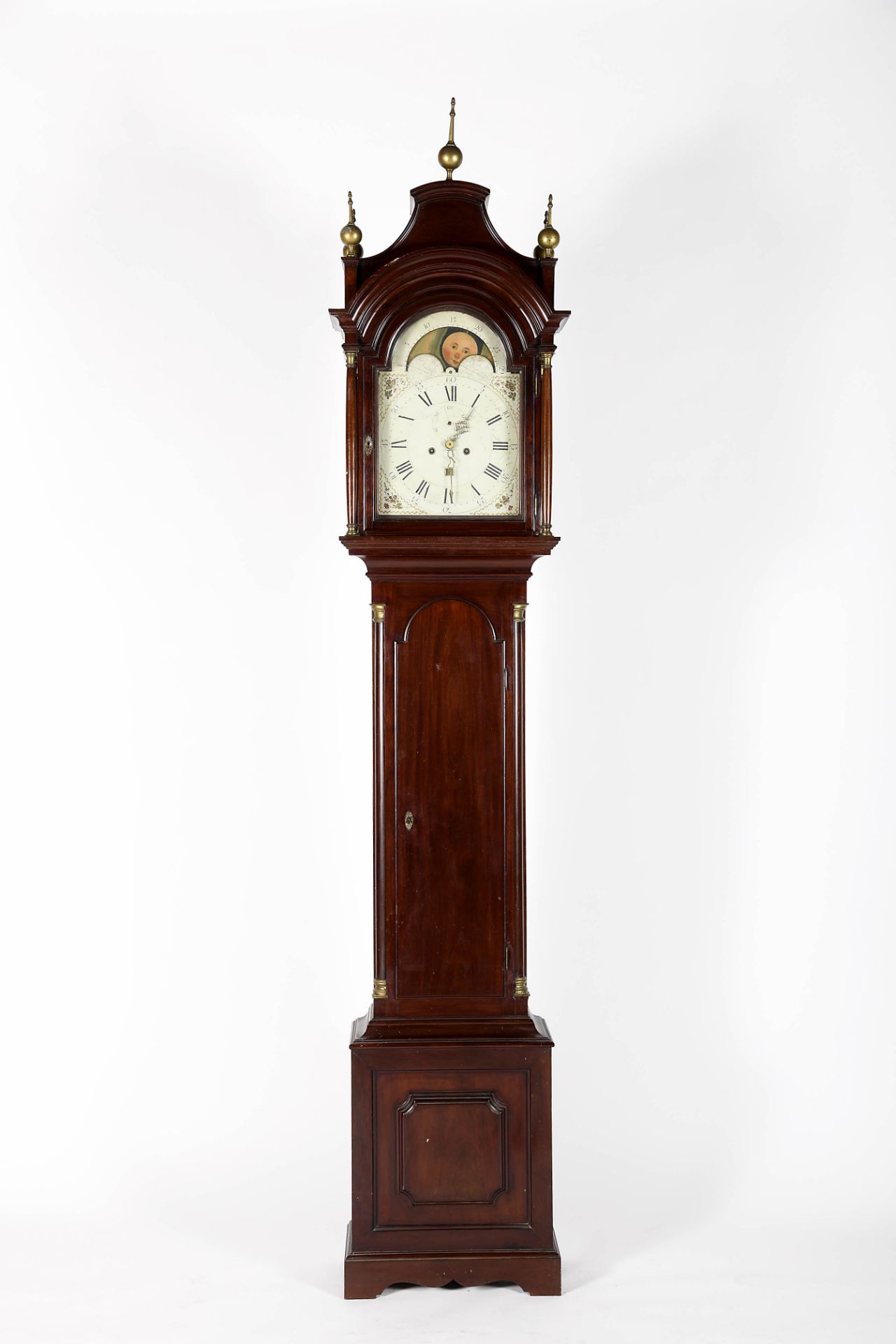 A longcase clock - Bild 2 aus 4