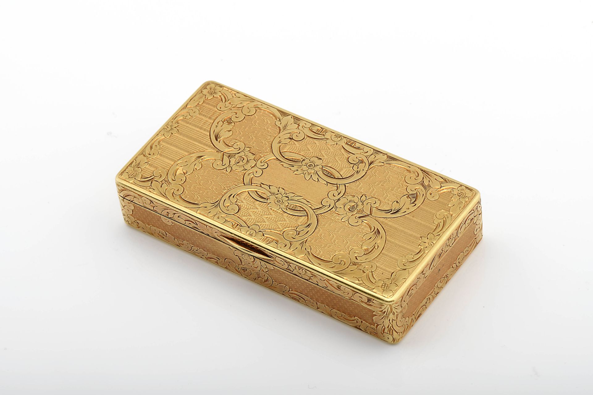 A snuff box