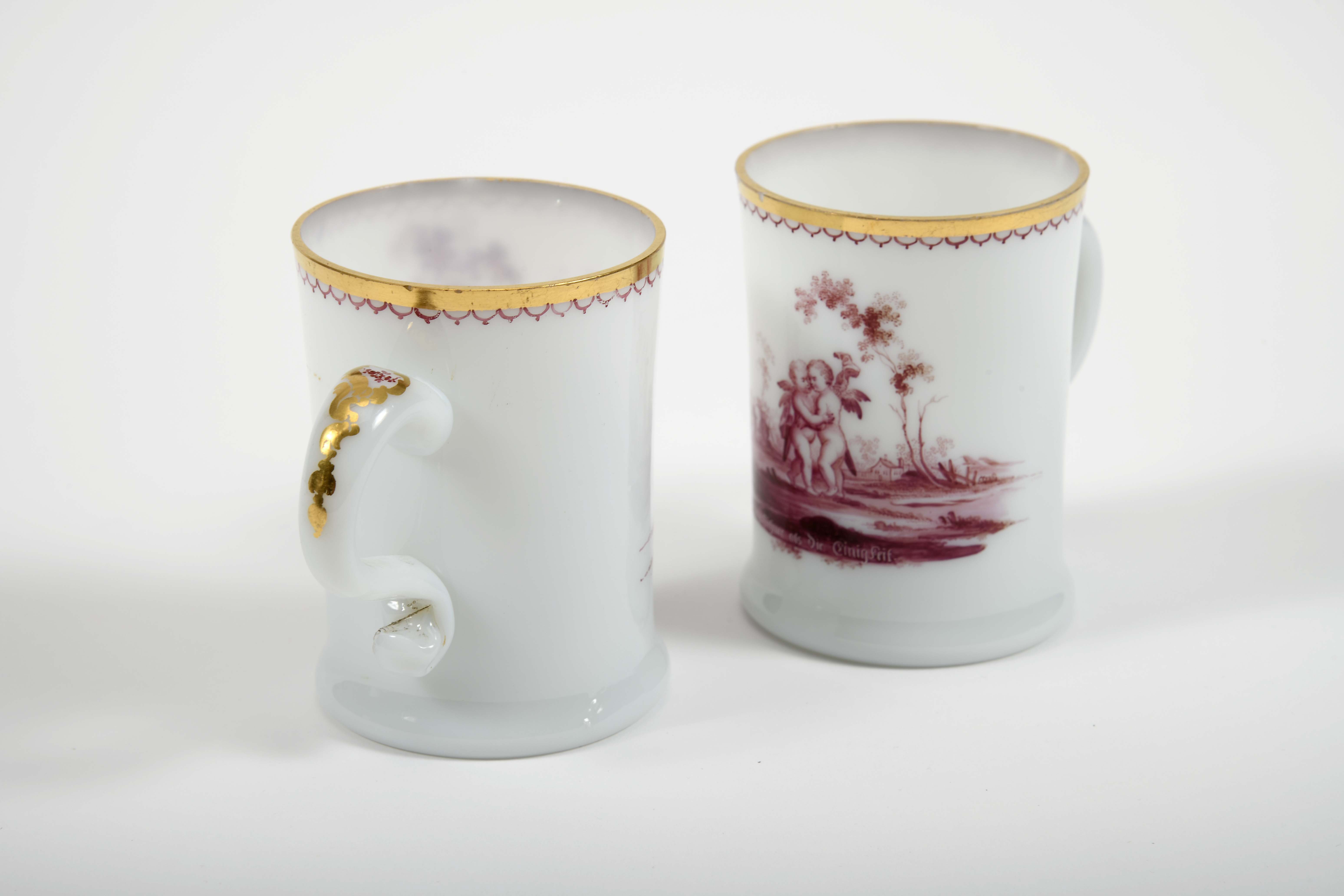 A pair of small mugs - Image 3 of 3