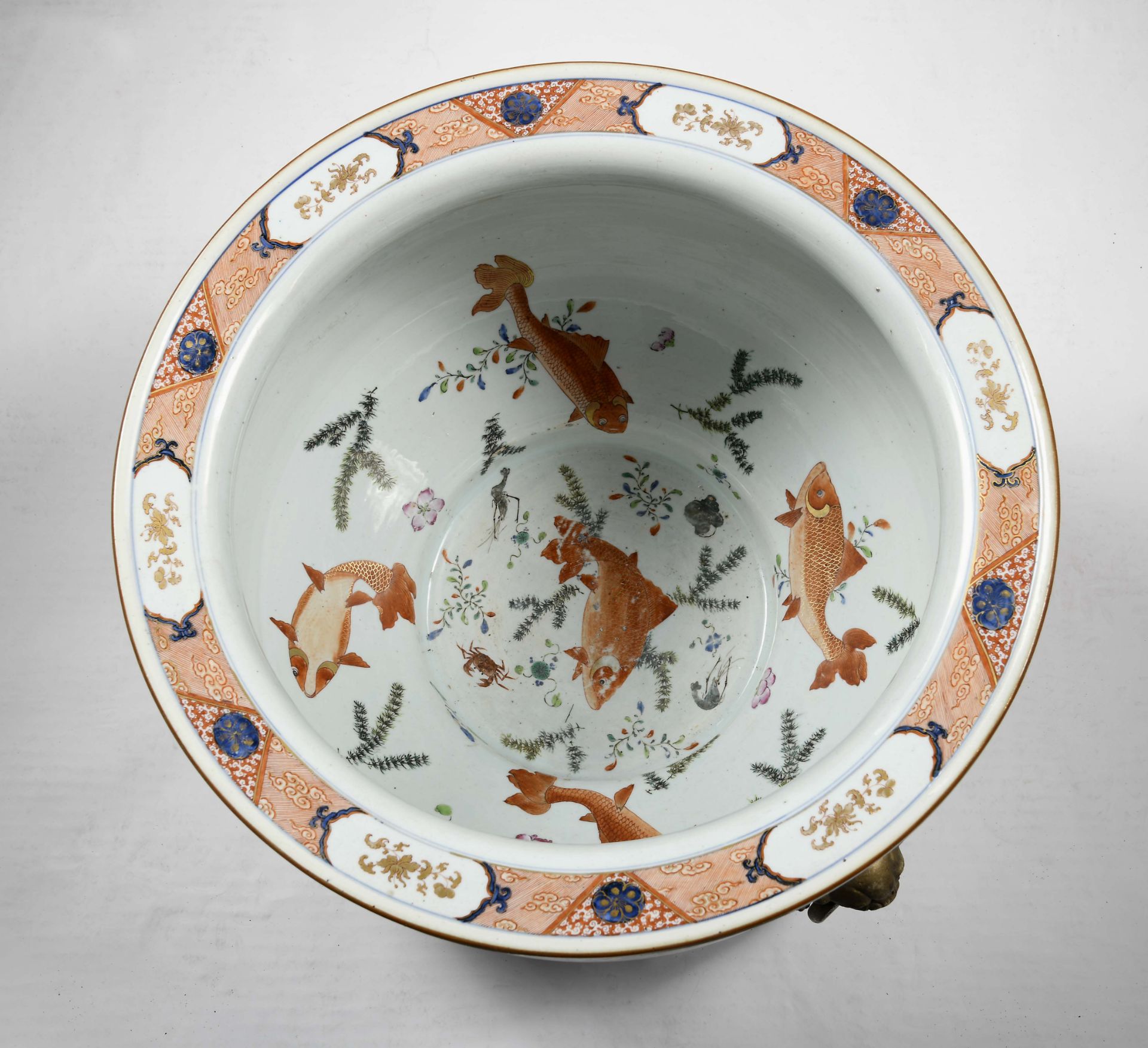 A fish bowl - Image 3 of 3