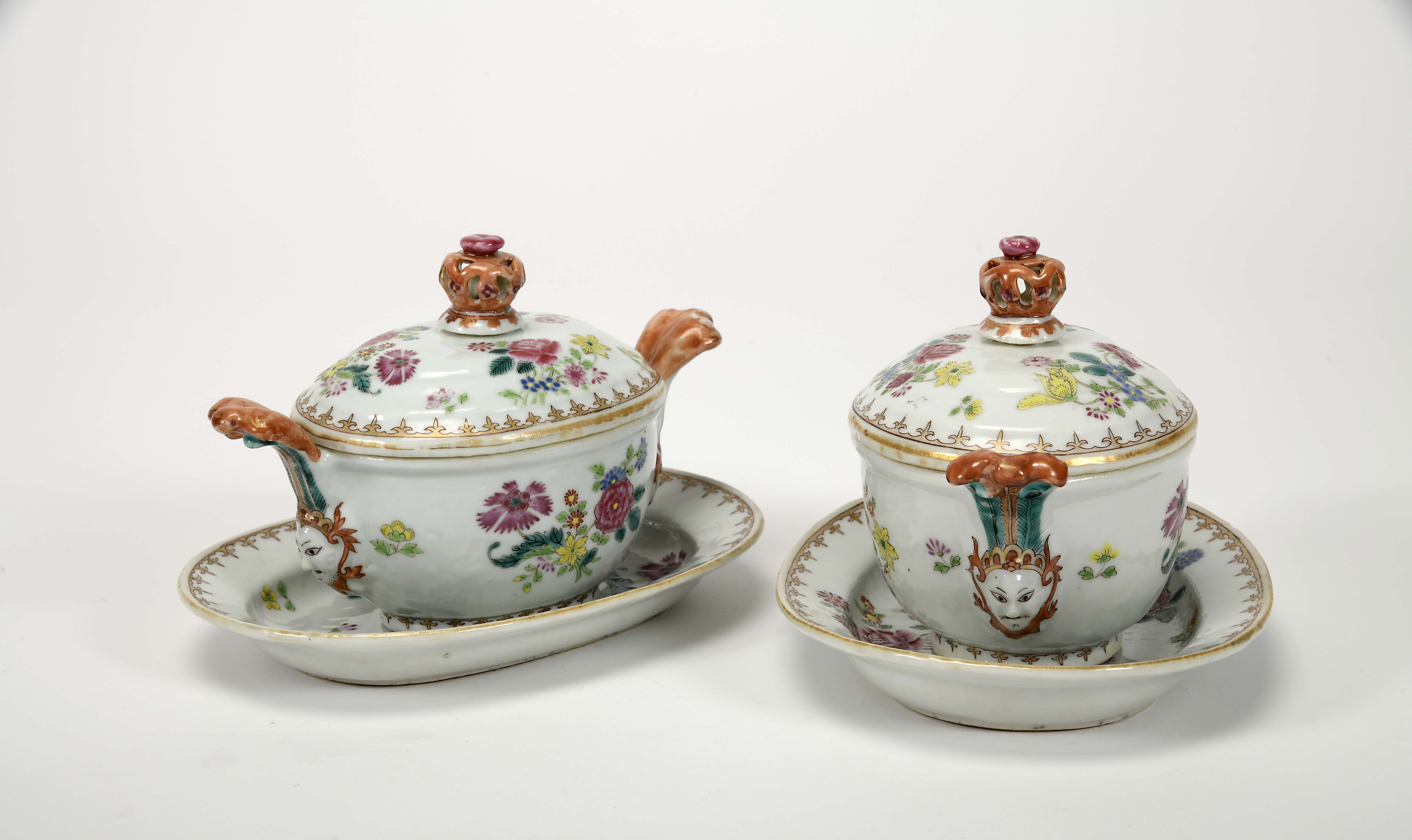 A pair of small tureens with stands - Image 2 of 5