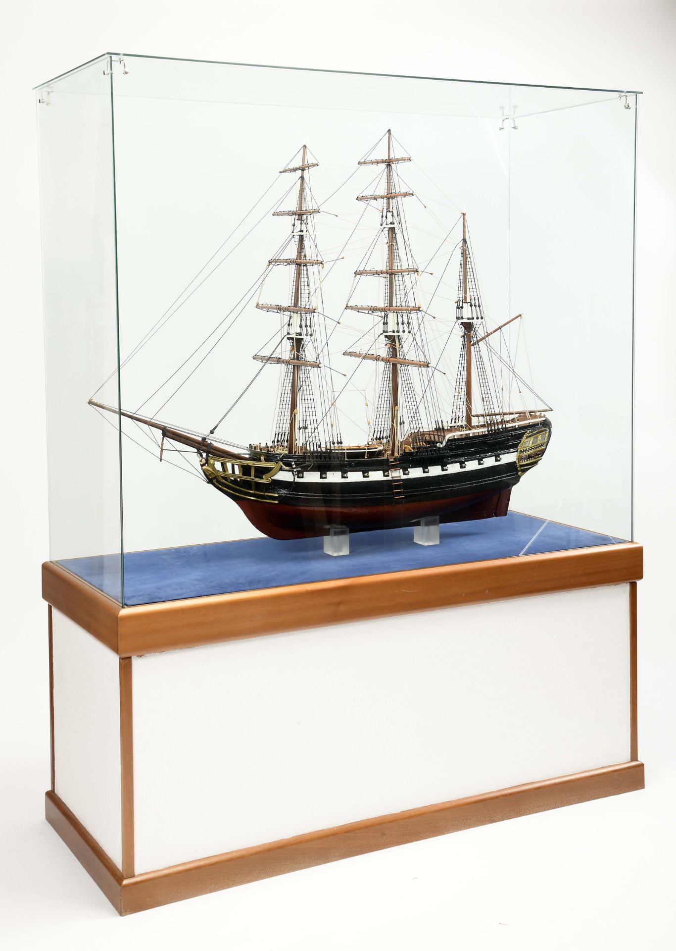 An (probably) East Indiamen 18thC./19th C ship model - Bild 9 aus 9