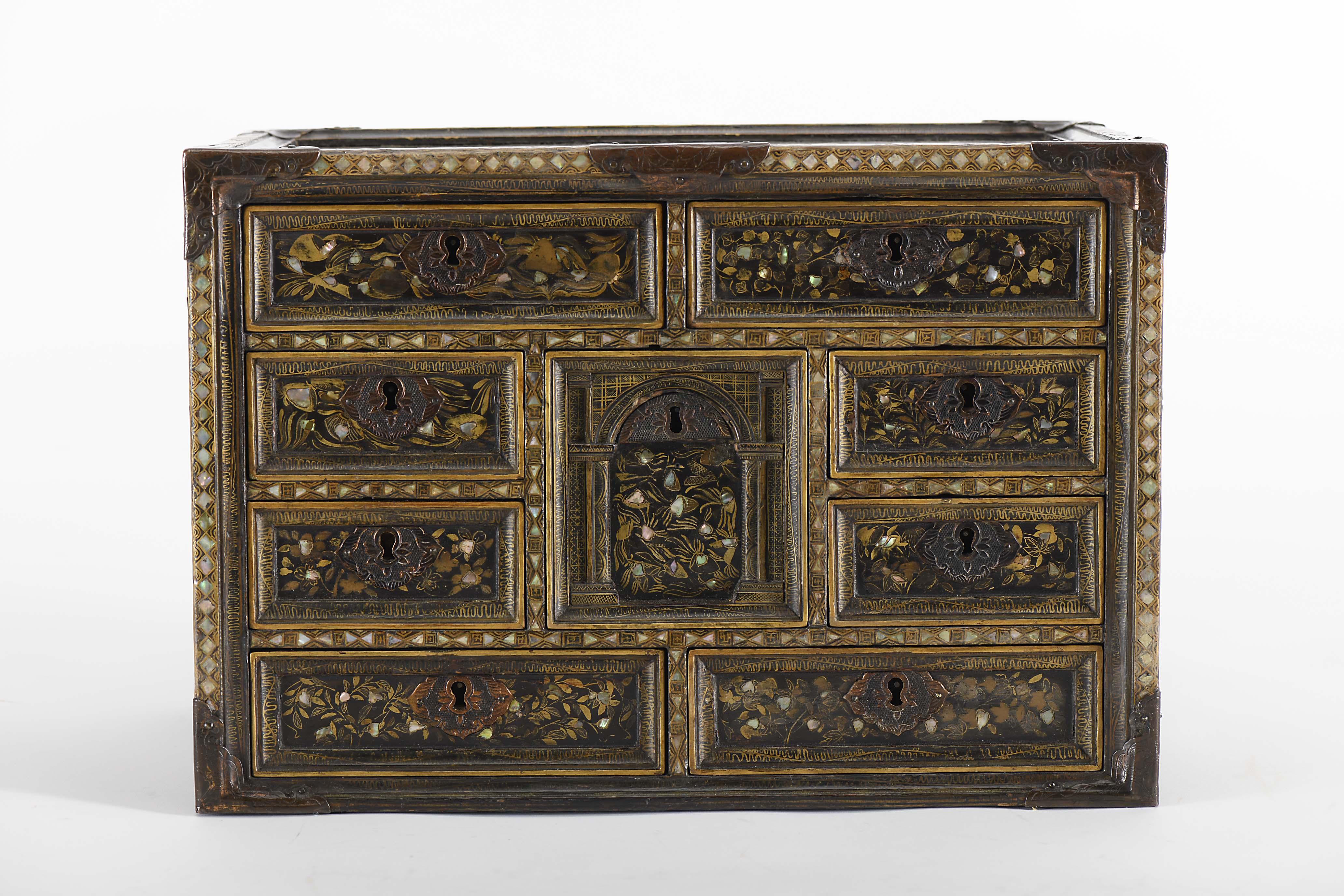 A nine drawer cabinet - Image 2 of 4