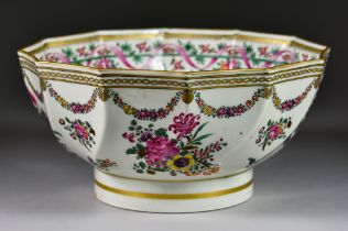 A Continental Porcelain Bowl of Chinese Famille Rose Inspiration, 19th Century, possibly Samson, the