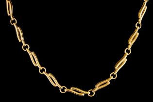 A 9ct Gold Elongated S-Link Chain, 410mm overall, gross weight 18.5g