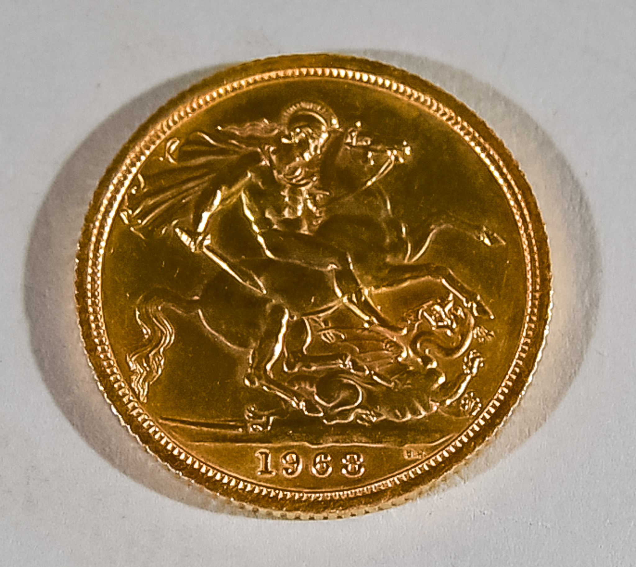 An Elizabeth II Sovereign, 1968, fine