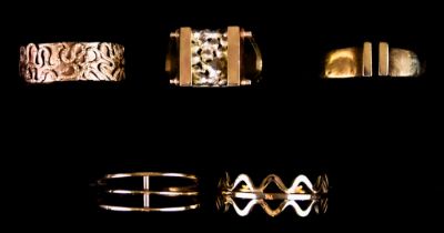 Five 9ct Gold Rings, sizes, N+, K,O+,N+,and P+, total gross weight 18.8g