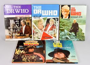 Dr Who Annuals, a small collection of DR Who Annuals, comprising - 1973 to 1976 and 1980 (5)