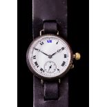 A Gentleman's Manual Wind Unnamed "Trench Watch", 35mm diameter silvery metal case, white enamel