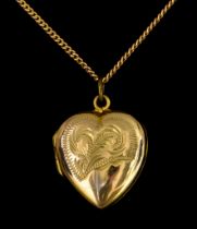 A 9ct Gold Heart Shaped Locket on Fine Gold Chain, 440mm in length, total gross weight 5.6g