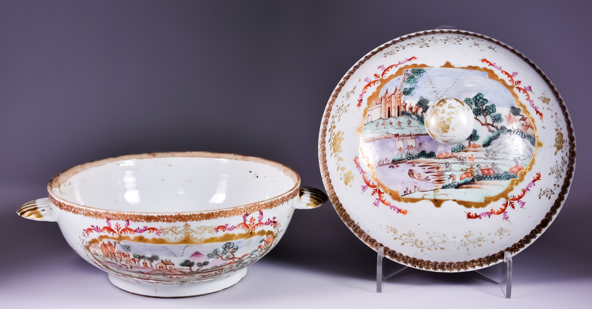 A Chinese Porcelain Two-Handled Circular Tureen and Cover, Quianlong 18th Century, the body
