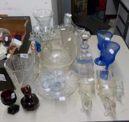 A SELECTION OF MOULDED GLASSWARES TO INCLUDE; TWO LARGE BLUE GOBLETS, A STYLISH DECANTER AND 4 TOTS,